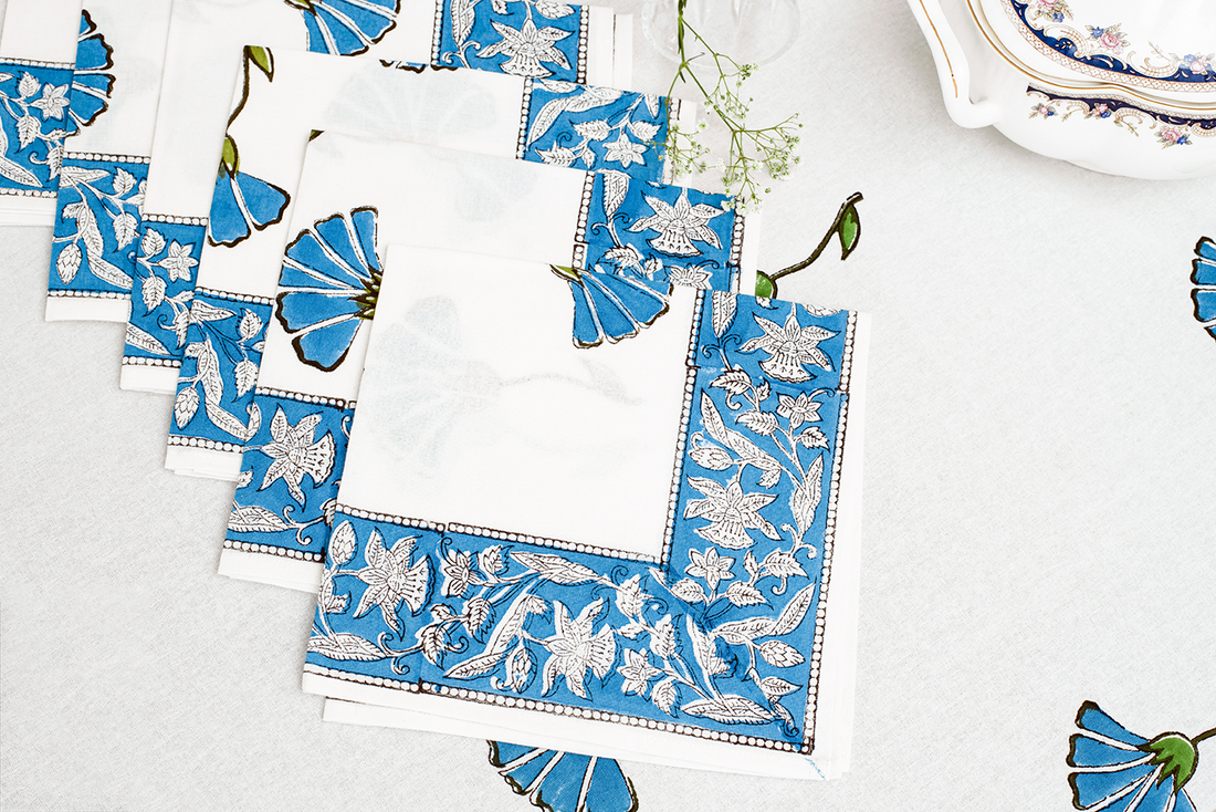 Blue &amp; White Table Cover with Set of Napkins - The Jaipur Collection